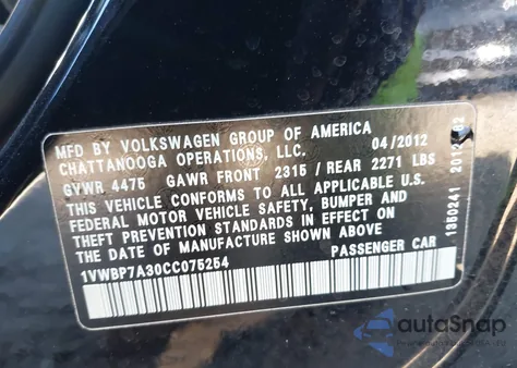 2012 Volkswagen Passat 2.5L Se z USA, uszkodzony, nr VIN 1VWBP7A30CC075254